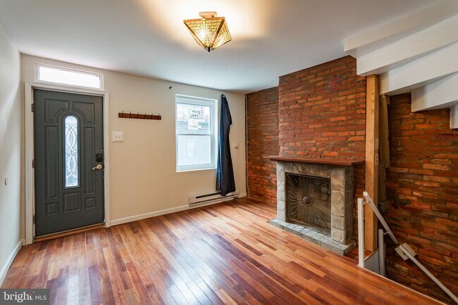 Foto del edificio - 211 W Stiles St