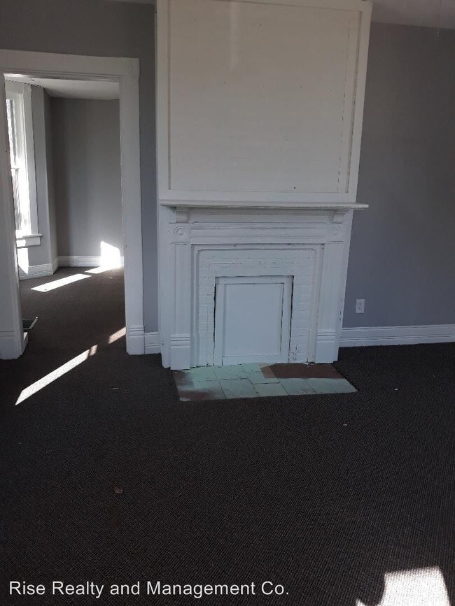 Foto del edificio - 3 br, 1 bath House - 511 N Maple St