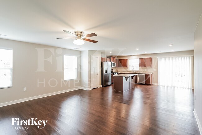 Foto del edificio - 903 Wilkinson Ln