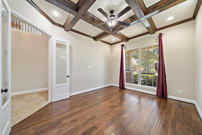 Building Photo - 1114 Arden Oaks Dr
