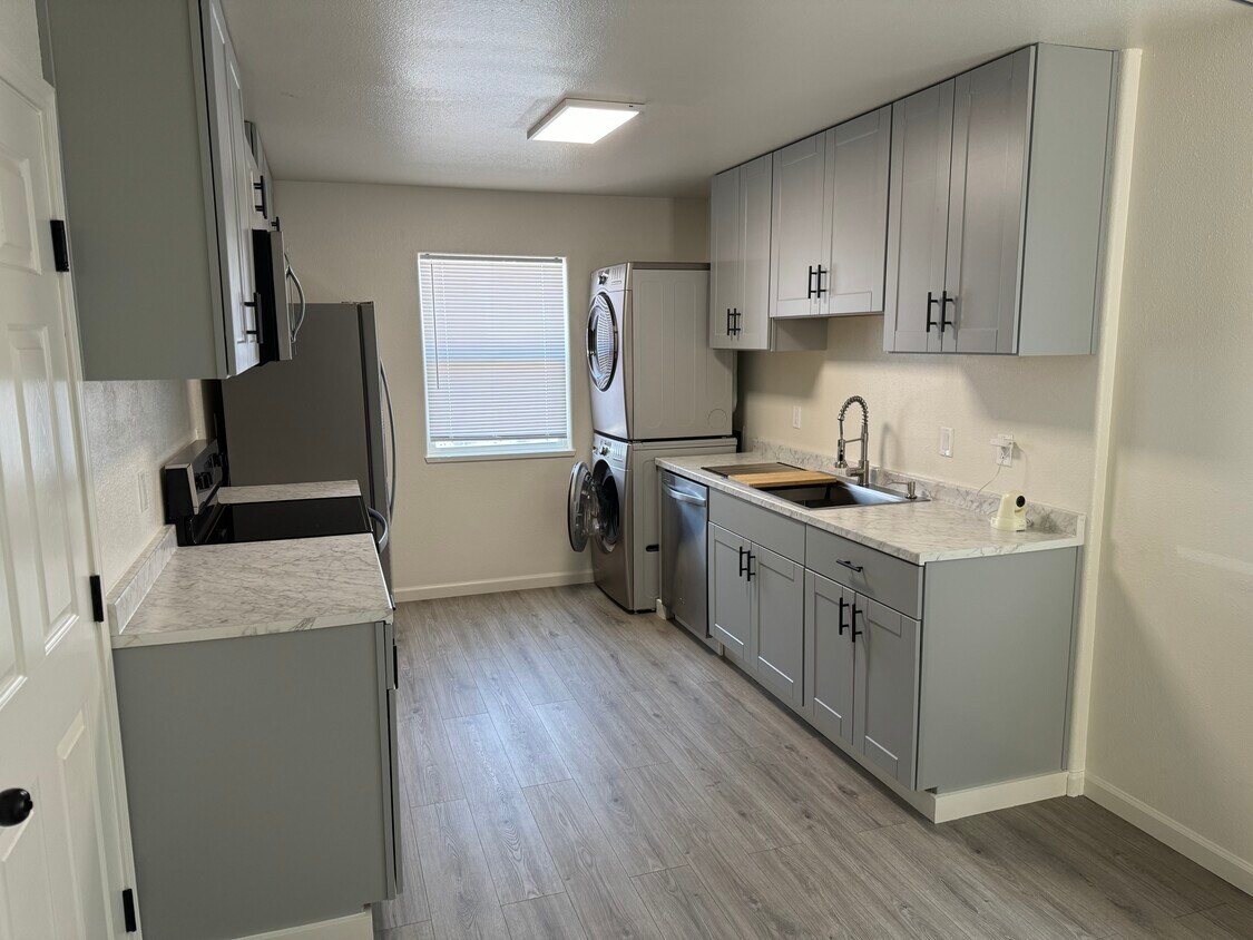 625 Sunny Ln, Fernley, NV 89408 Townhome Rentals in Fernley NV