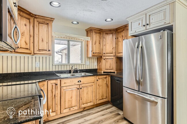 Building Photo - 470 East 350 South, Santaquin, UT, 84655