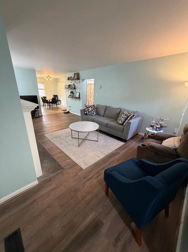 Foto del edificio - 7 Nicole Cir