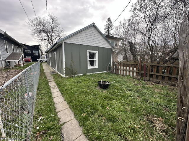 Foto del edificio - "Charming & Cozy 2-Bedroom Duplex in Prime Moscow Location – 800 Sq Ft of Comfort!"