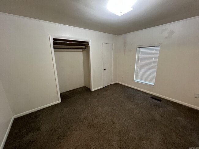 Building Photo - 1205 N Polk St