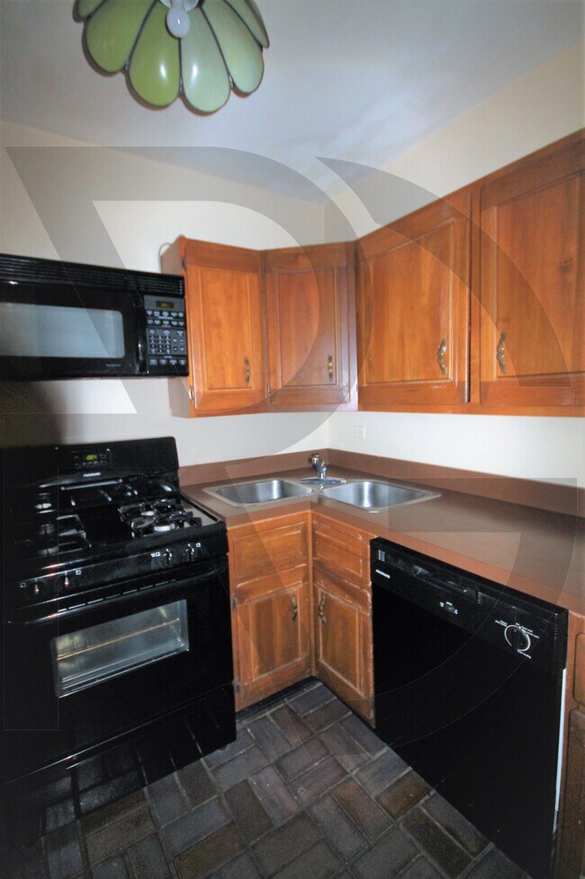 Foto del edificio - 2115 N Sedgwick St