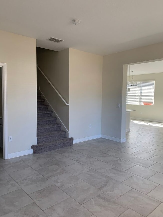 Building Photo - Beautiful Two-story Townhome