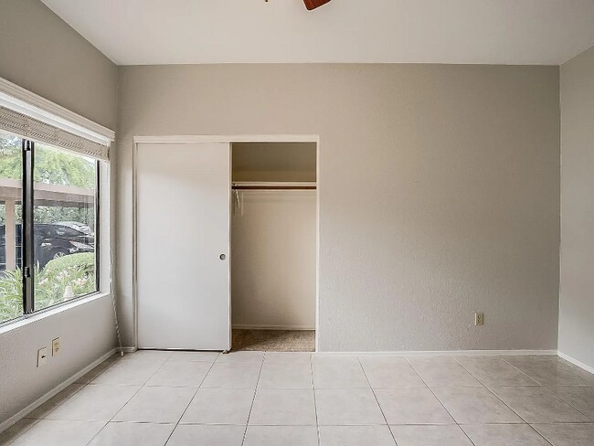 Foto del edificio - 9600 N 96th St