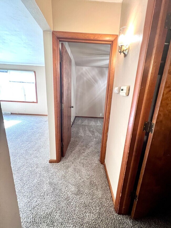 Foto del edificio - Beautiful 3 bed South Omaha/Hanscom Park Home COMING SOON!