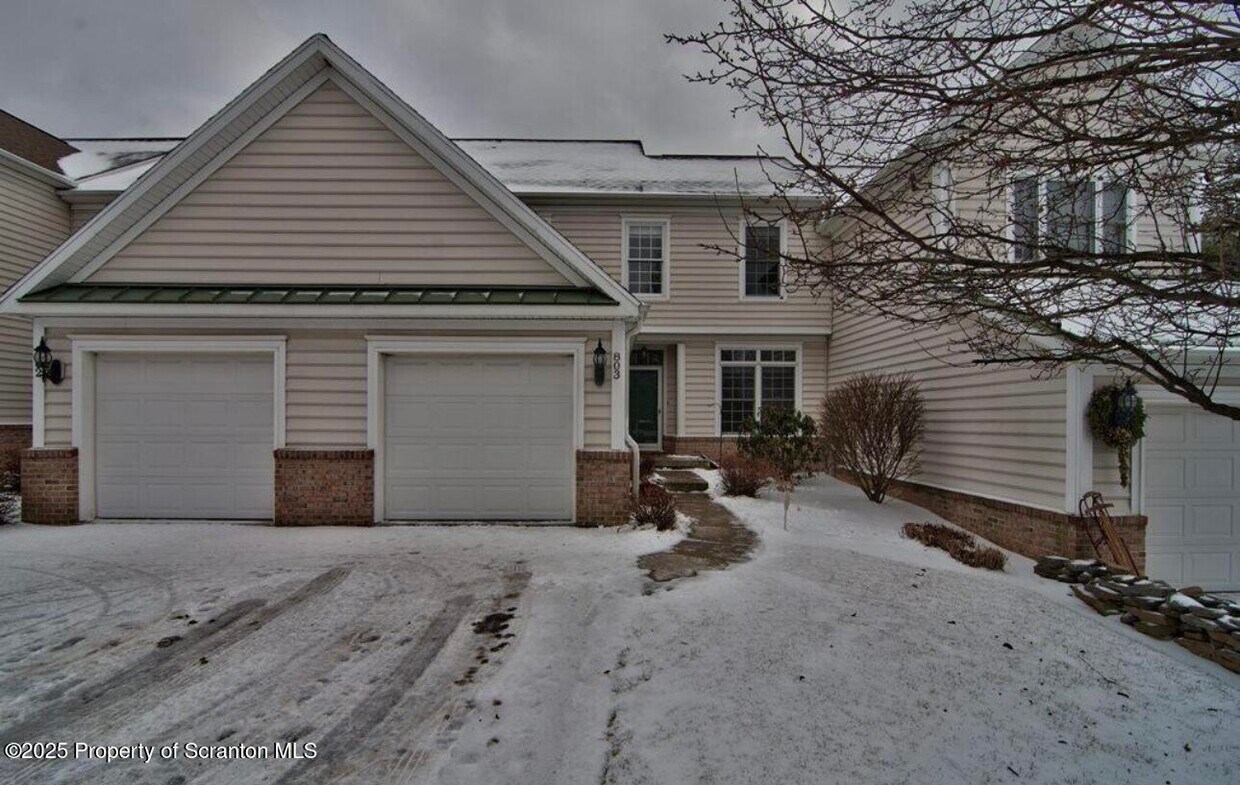 Primary Photo - 803 Ohenry Close Sec 1