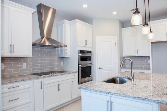 Building Photo - 11208 Little River Way