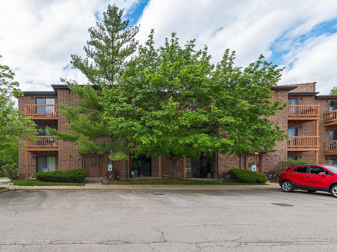Primary Photo - 2250 Abbeywood Dr