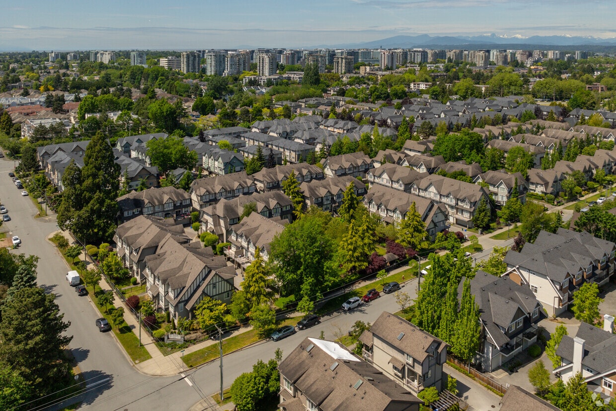 Aerial Photo - Bayberry Park