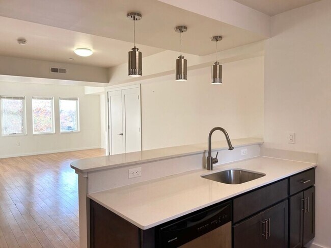 Foto del edificio - Hilltop BP4