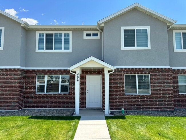 Foto del edificio - New Never Lived in Springville Townhome Fo...