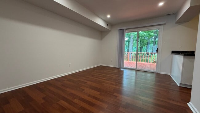 Building Photo - 4124 Salford Ct