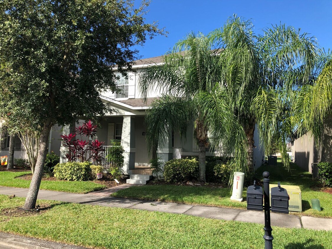 5 BEDROOM 2 STORY HOUSE ON INDEPENDENCE House Rental in Winter