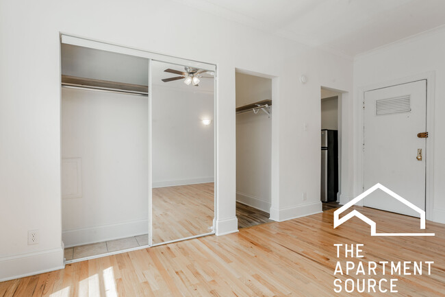 Building Photo - 3734 N Pine Grove Ave