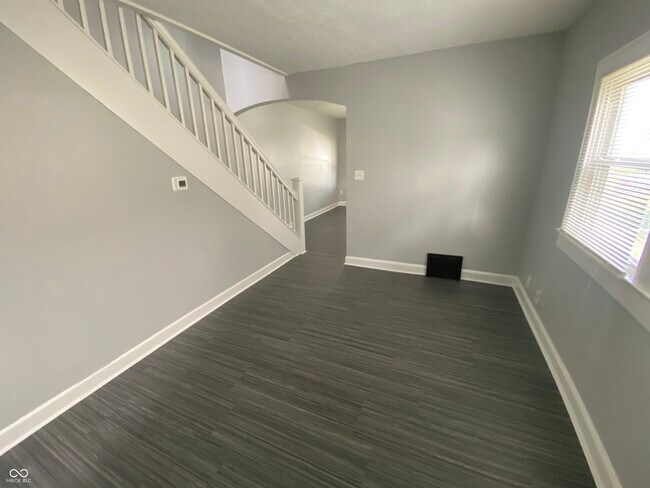 Foto del edificio - 3258 Winthrop Ave