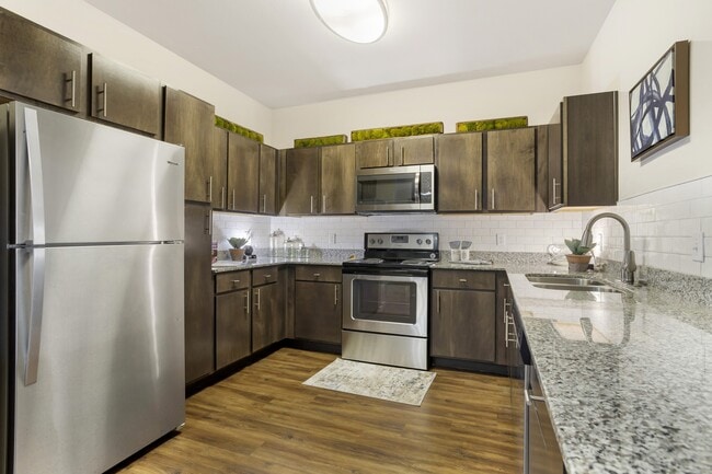 Building Photo - La Veranda at Polly Lane Apartments