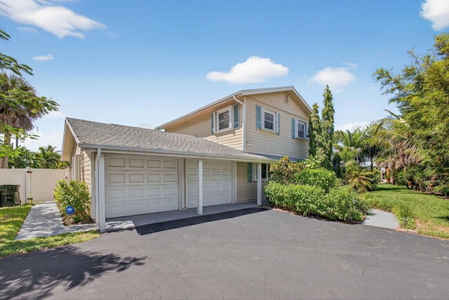 Foto del edificio - 2025 Jimmy Buffett Mem Hwy