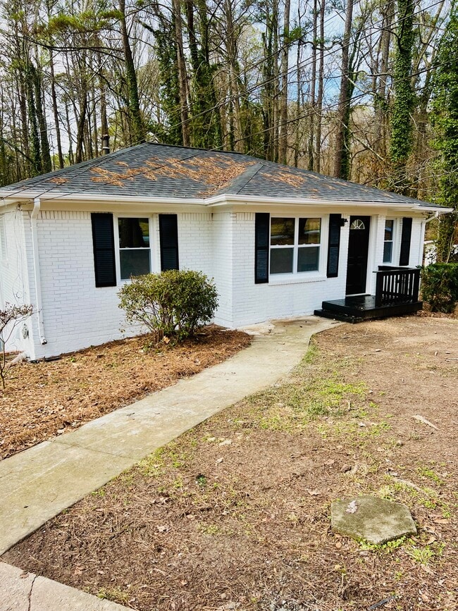 Photo - 2535 Susan Ln SW (Atlanta, GA) House