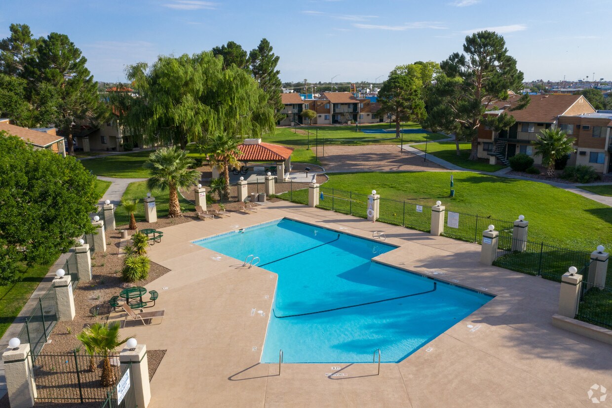 Raintree Village 9550 Dyer St El Paso, TX Apartments for Rent in El