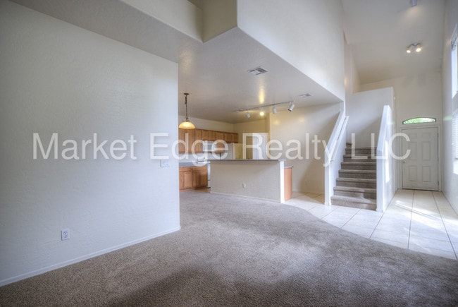 Building Photo - 2027 E University Dr