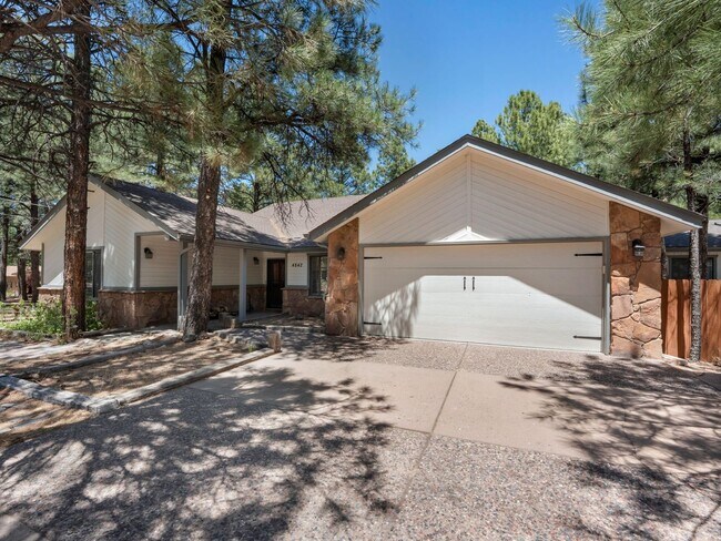 Building Photo - Gorgeous Furnished Country Club Rental