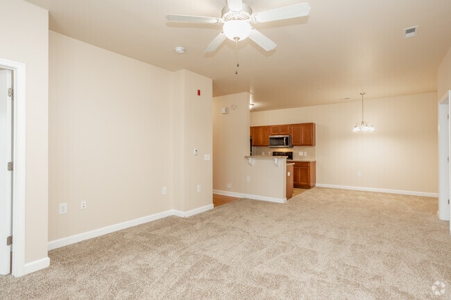 2BR, 2BA - 1,100SF - Living Area - The Cliffs at Waterford