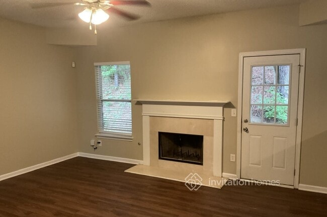 Building Photo - 3465 Amhurst Pkwy