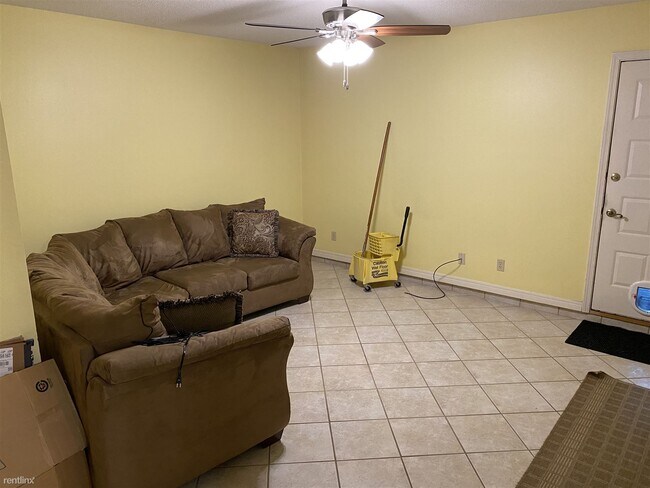 Foto del edificio - 4 br, 3 bath House - 2534 Carole Street