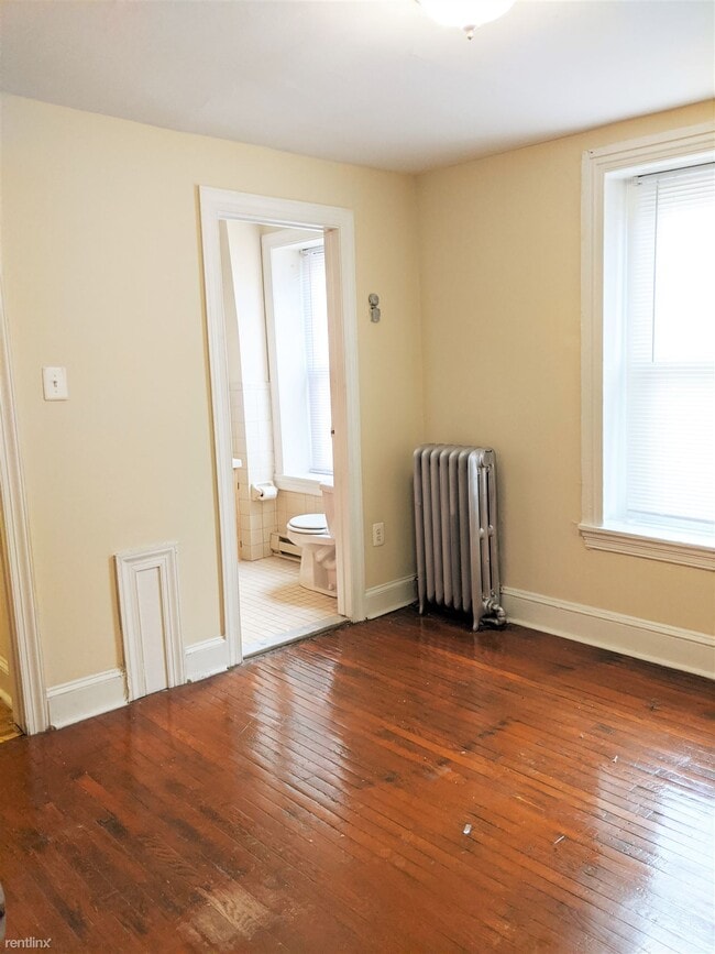 Building Photo - 1 br, 1 bath Apartment - 413 S 40th St