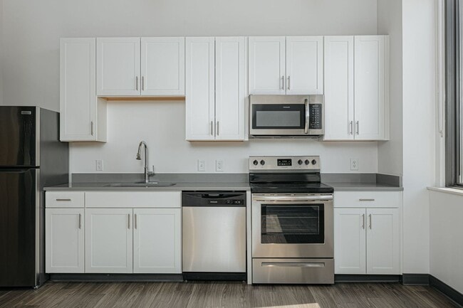 Interior Photo - Vera on Broad