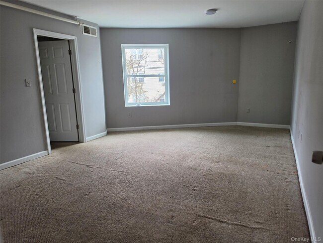 Foto del edificio - 13 Lake St