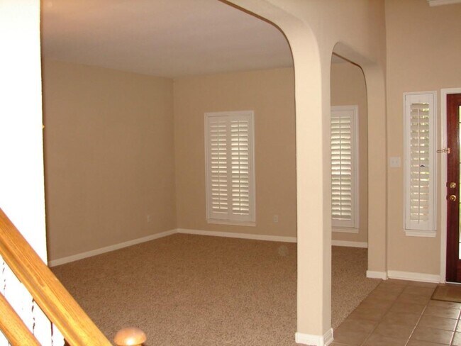 Foto del edificio - 1720 Lynnville Trail