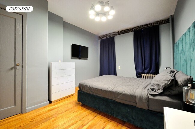 Building Photo - 173 E 91st St