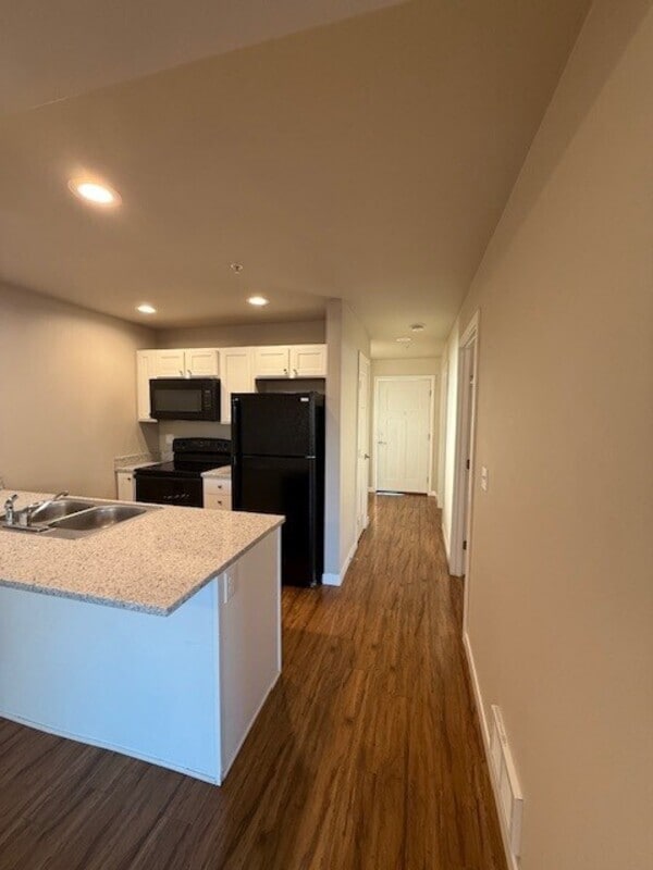 Foto del edificio - 2005 Aaron Dr