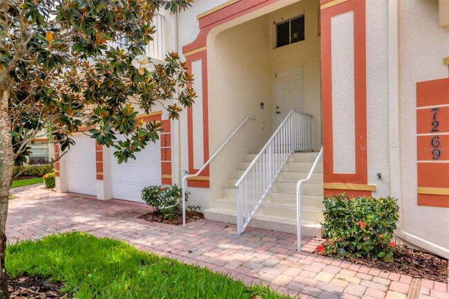 Building Photo - 7269 Fountain Palm Cir