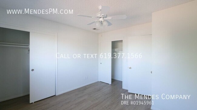 Foto del edificio - Renovated 3 bd/ 2 bth Duplex Apartment Hom...