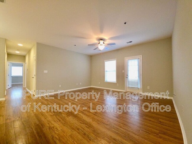 Foto del edificio - 4248 Reserve Rd