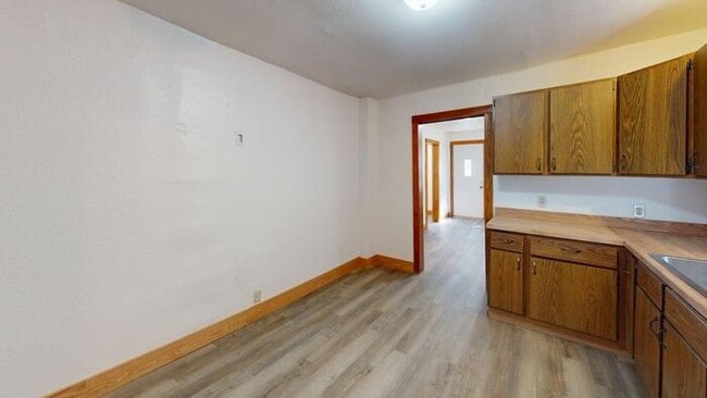 Building Photo - 730 N 20th St