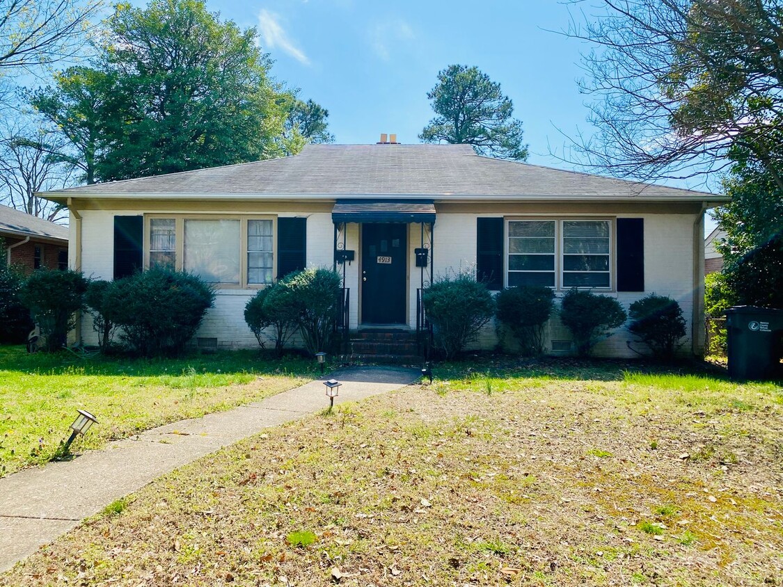 Primary Photo - 4913 Monument Ave