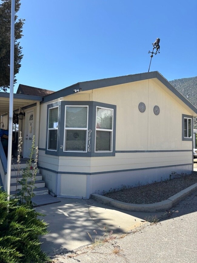 Building Photo - 2801 Johnson Rd