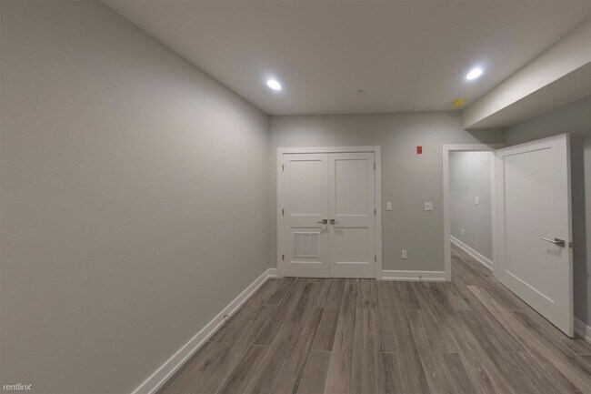 Foto del edificio - 4 br, 3 bath House - 3834 BARING ST Unit 101