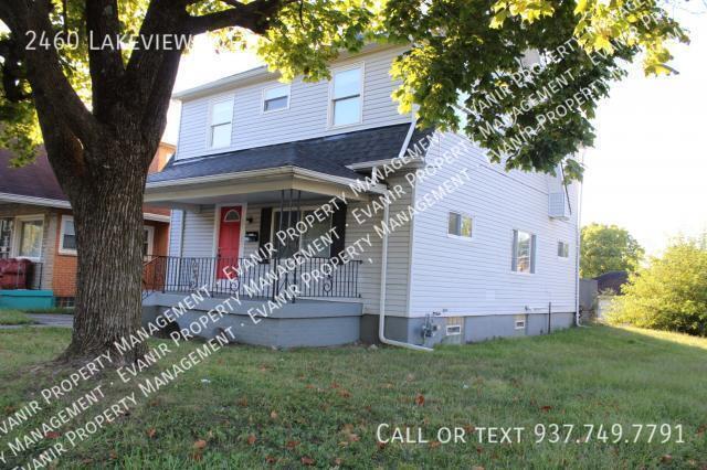 Foto del edificio - 2460 Lakeview Ave