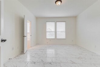 Building Photo - 7434 Jacobs Well Dr