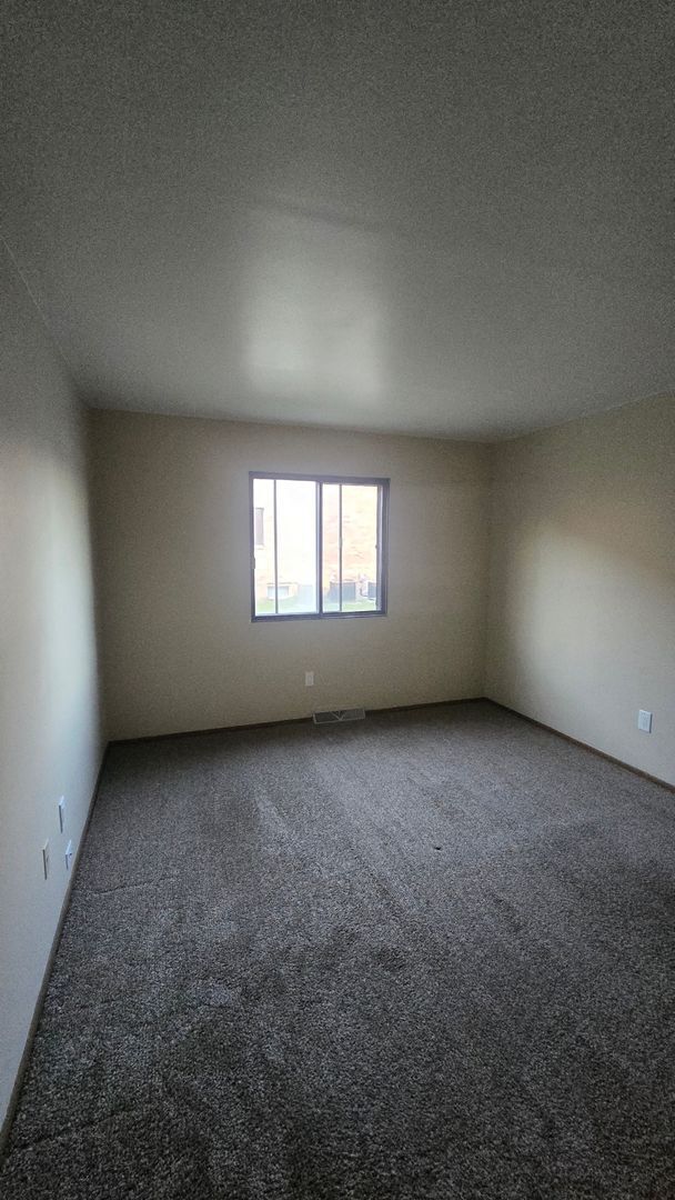 Foto del edificio - 2 Bedroom 1.5 Bath - Brand new renovations