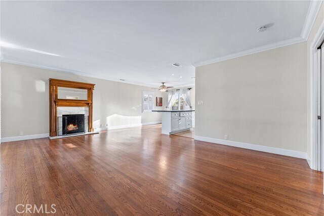 Foto del edificio - 242 N Waverly St