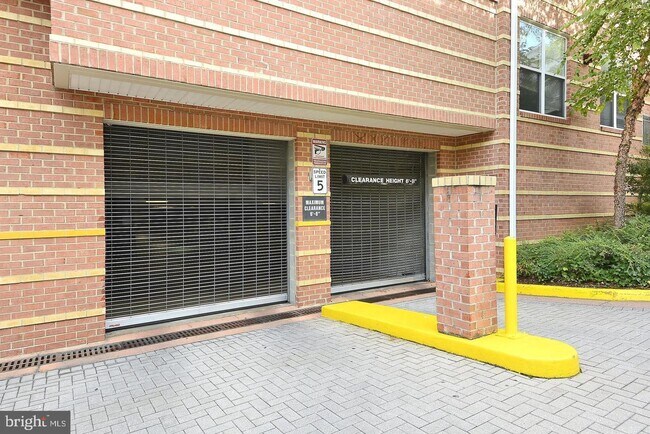 Foto del edificio - 9480 Virginia Center Blvd